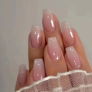 24 Pieces Fake Press On Nails